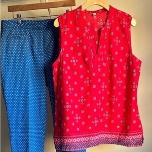 Talbots Red Sleeveless Cotton Blouse Size Large Print V-Neck